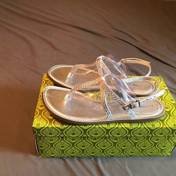 Gianni Bini Silver Christa Sandals Size 8 - Picture 3 of 6